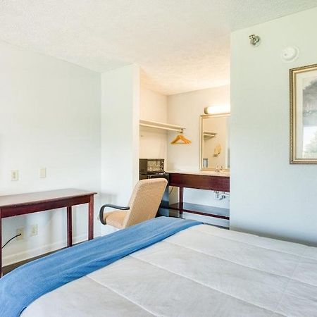 Oak Tree Inn Macon Экстерьер фото
