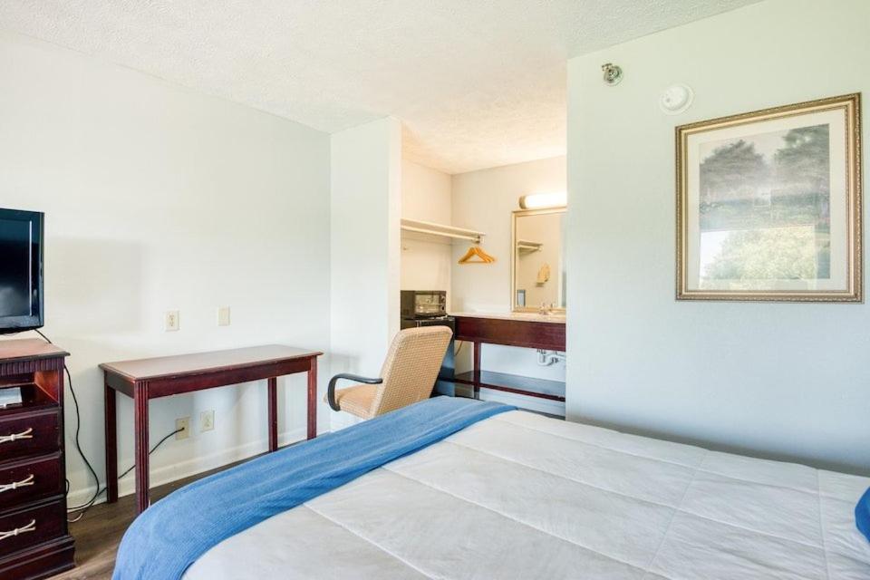 Oak Tree Inn Macon Экстерьер фото